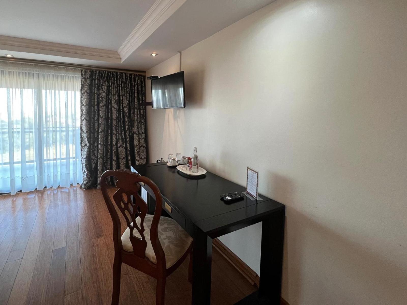 Kalashe Bed & Breakfast Ист-Лондон Номер фото